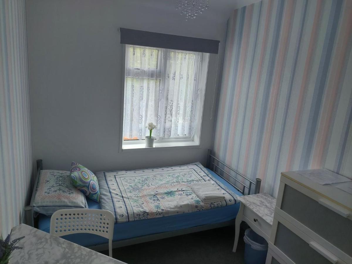 Home Accommodation Southampton Exterior foto
