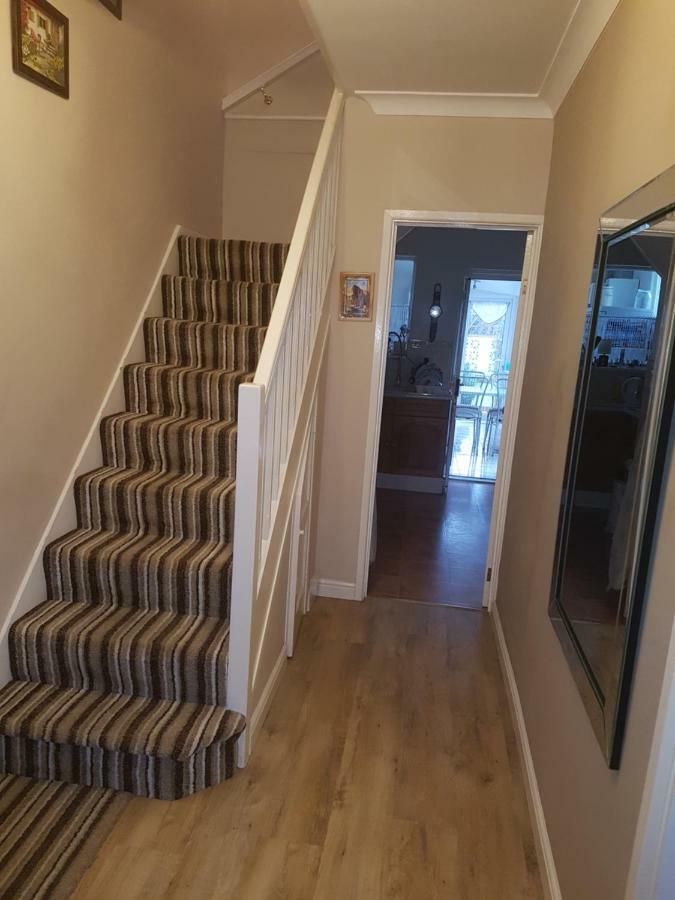 Home Accommodation Southampton Exterior foto