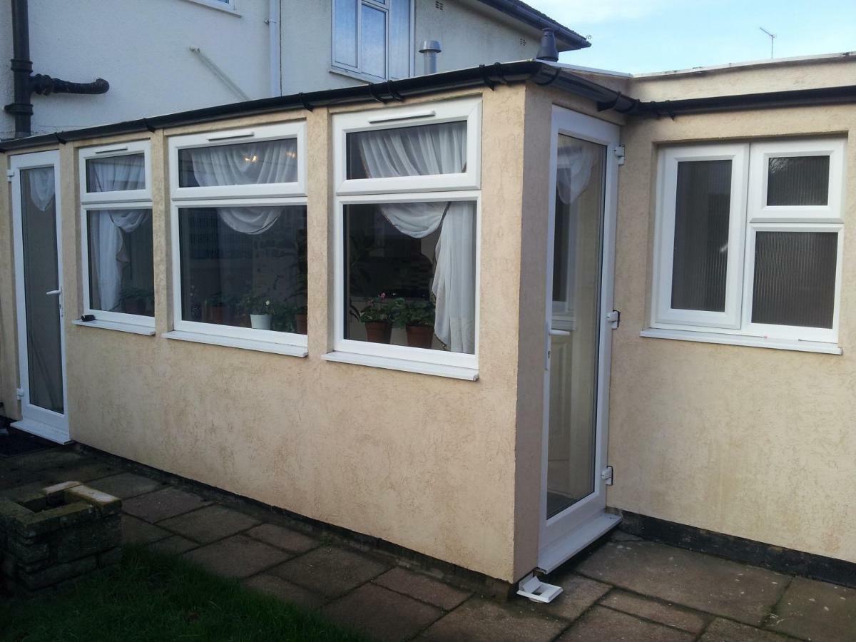 Home Accommodation Southampton Exterior foto